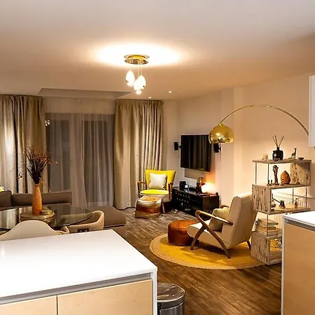 Exquisite Cozy House, Close To Train Station And Amenities Harold Wood Esterno foto