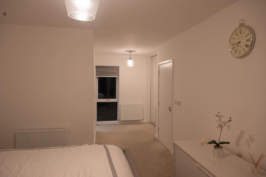 Villa Exquisite Cozy House, Close To Train Station And Amenities *